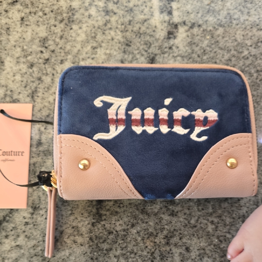 Juicy Couture Retro Vibe Double Compartment Medium Zip Around Wallet